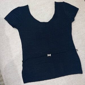 Bette Paige short sleeve stretchy sweater 🌻